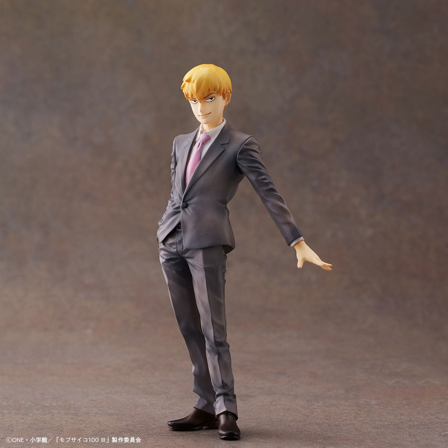 000000005921-01.jpg?size=m&w=