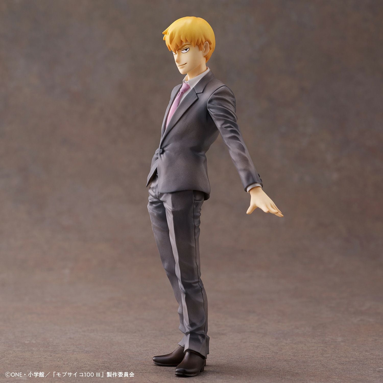 モブサイコ100 III』霊幻新隆 フィギュア | 文房具カフェオンラインストア